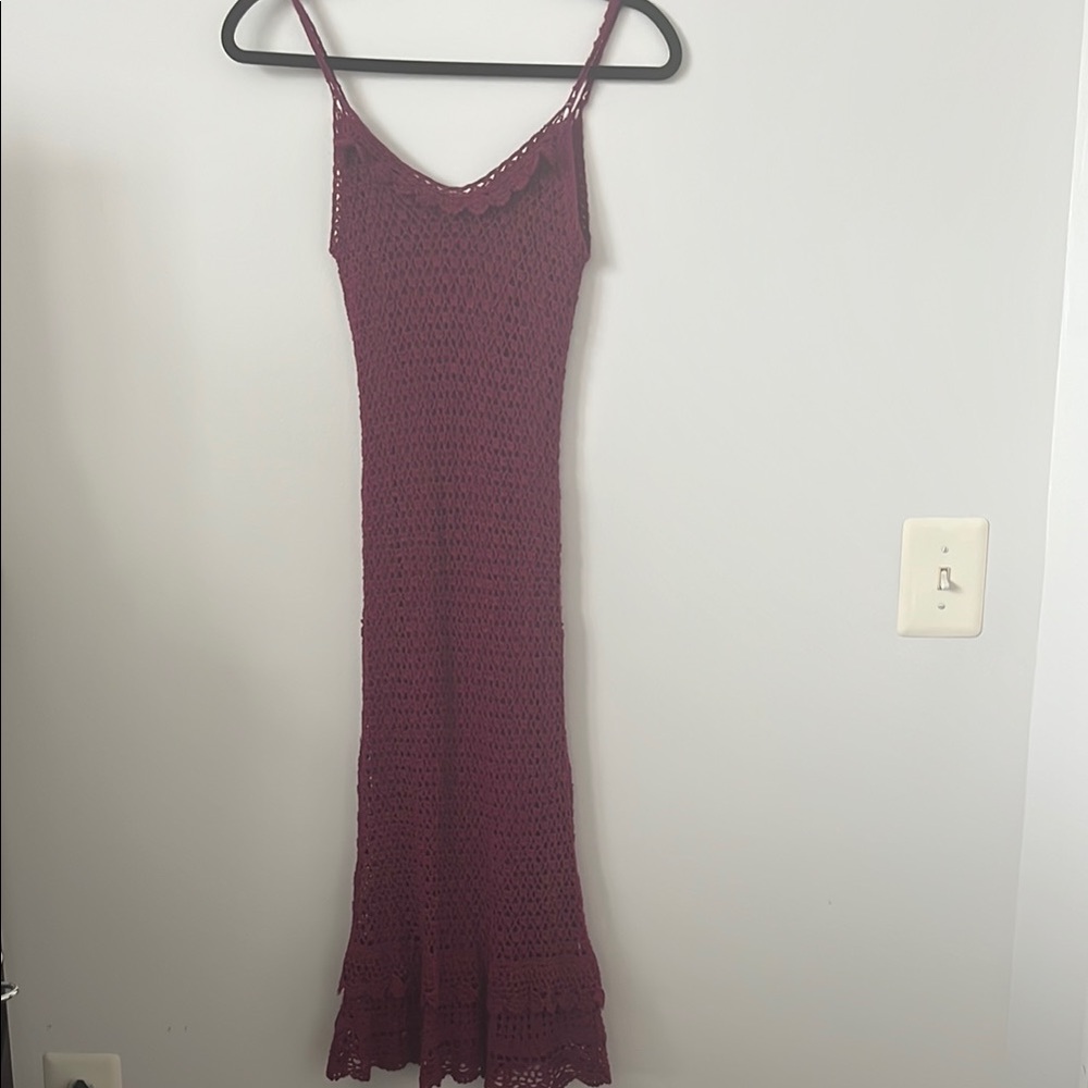 Chic Burgundy Crochet Maxi Dress
